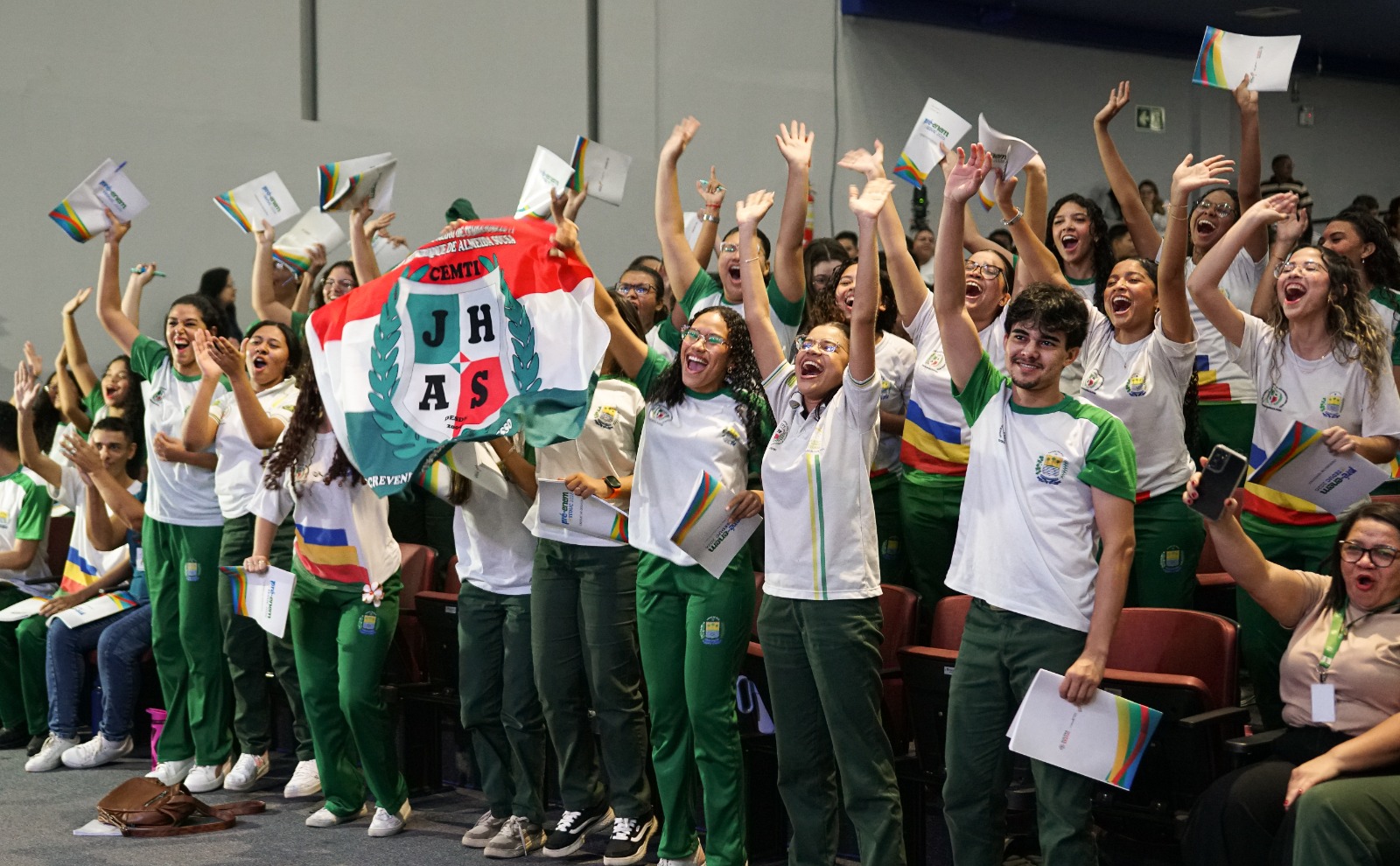A Seduc está usando IA para preparar alunos para o Enem