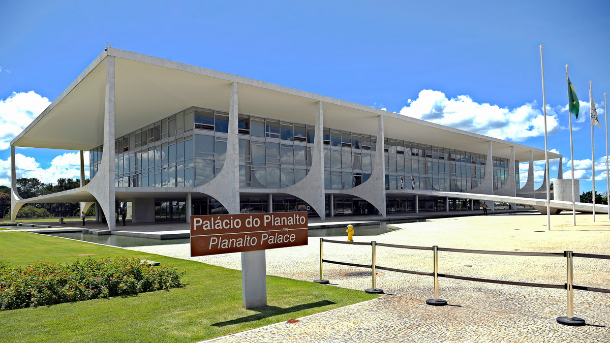 Governo lança guia oficial de IA para servidores públicos